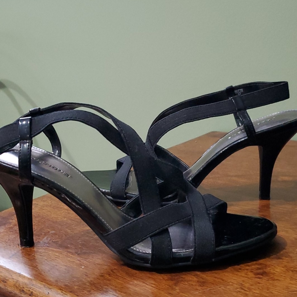 Shoes - Picture 3 of 3